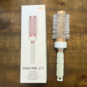 T3 VOLUME 2.5 Round Brush